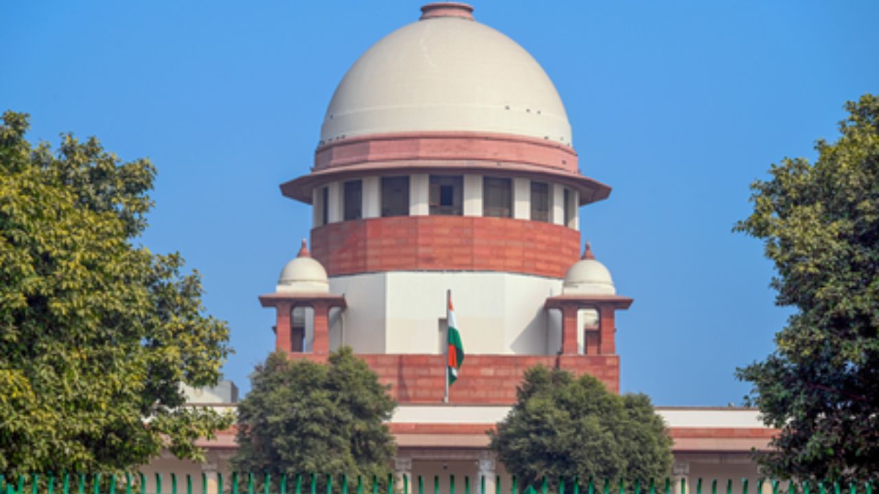 Supreme Court clarifies EWS reservation does not guarantee fee concession in private colleges