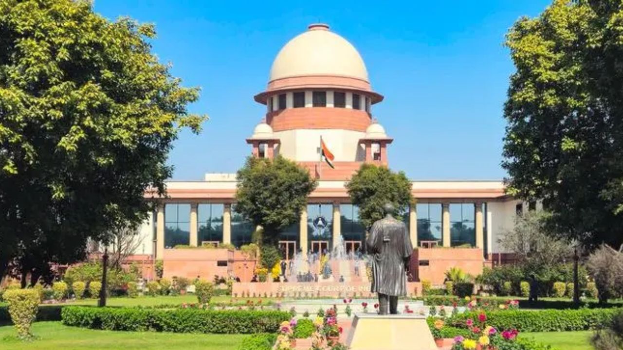Centre clears appointment of 5 new Supreme Court judges; Click for details