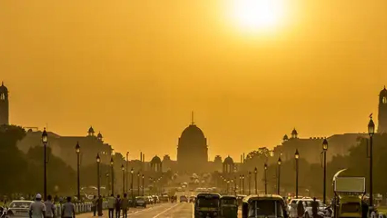 Delhi Weather Update Today: Extreme heat to continue with 45°C high and hot nights