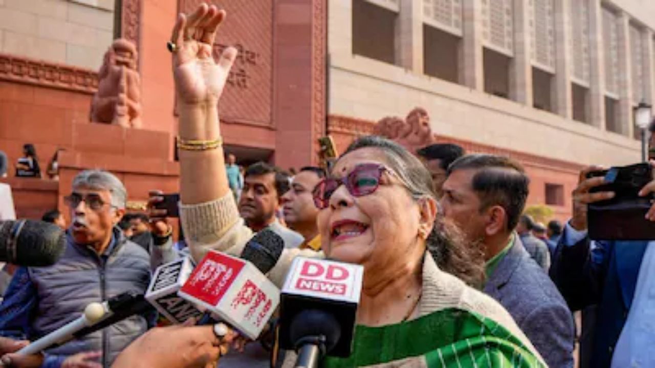TMC Rift Widens: Over 20 MPs write to Om Birla, Separate party likely soon