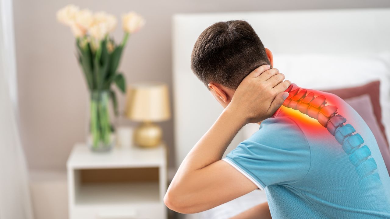How Excessive Screen Time Is Quietly Damaging Teen Spines