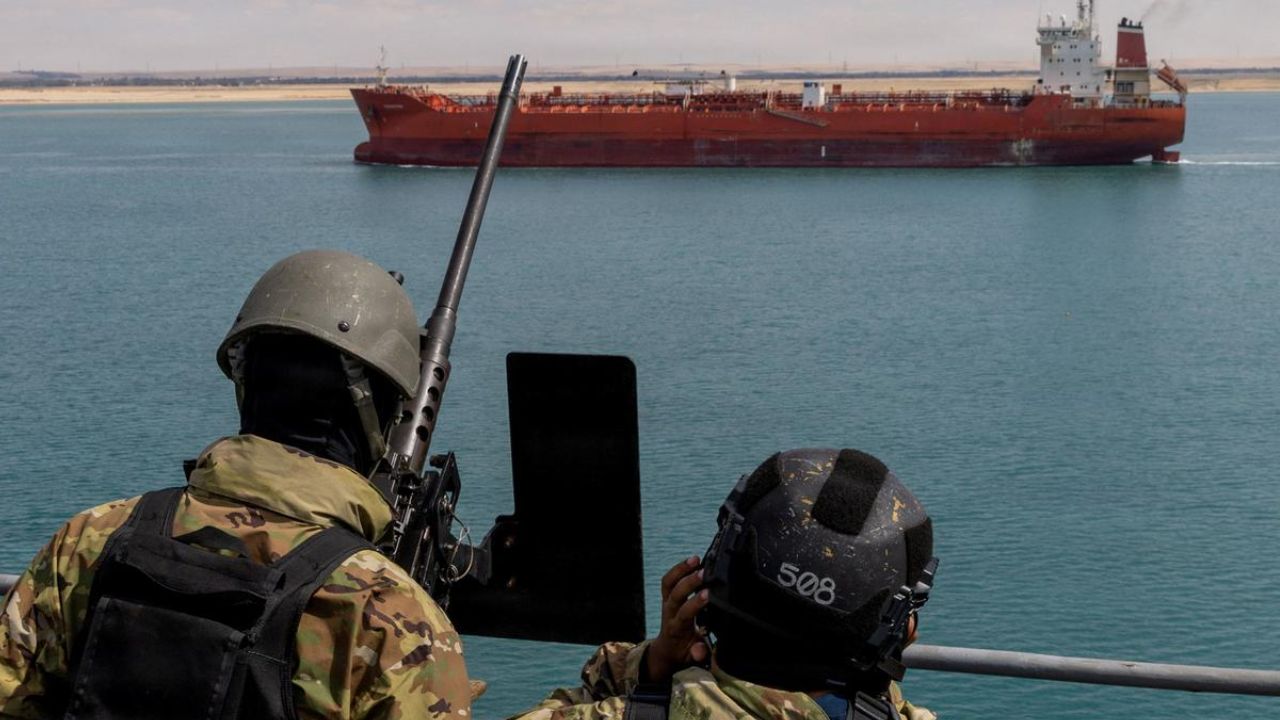 Iranian Oil Tankers Cross Strait of Hormuz: Oil’s Well That Ends Well?