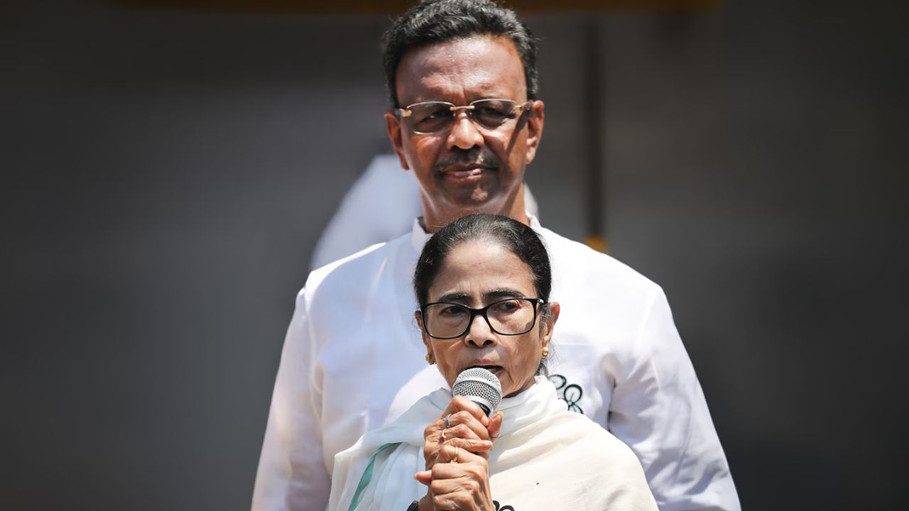 Major setback for Mamata Banerjee; Firhad Hakim resigns as Kolkata Mayor amid growing TMC turmoil
