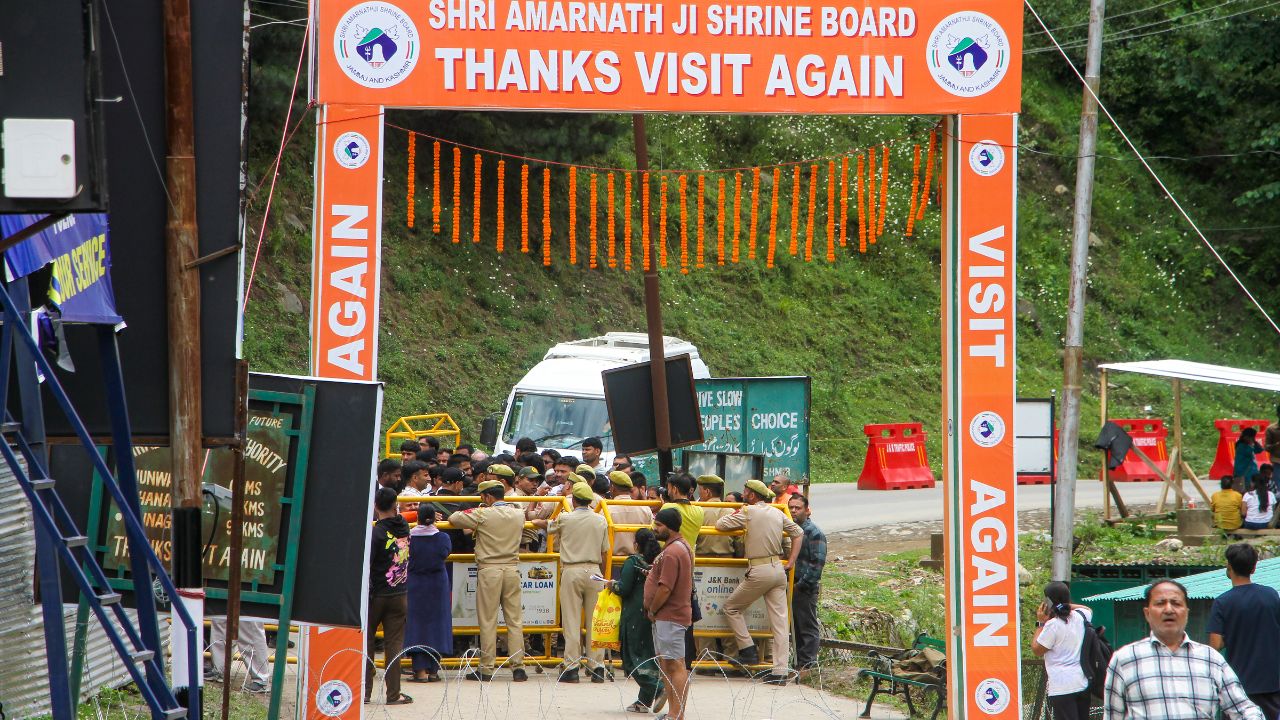Amarnath Yatra 2026 kicks off today; Thousands begin pilgrimage amid tight security