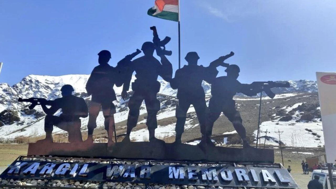 Kargil Vijay Diwas 2026: President Murmu, PM Modi Pay Tribute To Operation Vijay Heroes