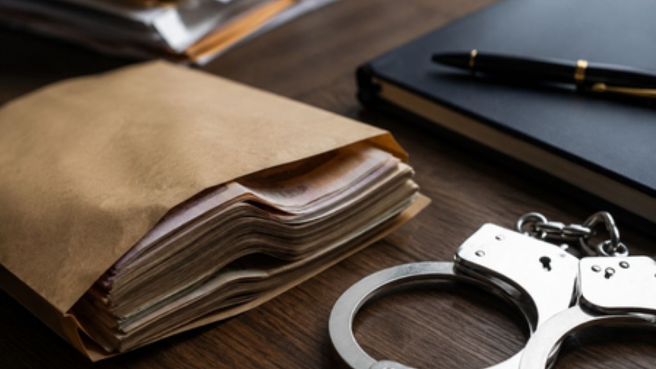 ₹2 Lakh Bribe Trap Shocker: Odisha mines officer arrested, cash recovered in raids
