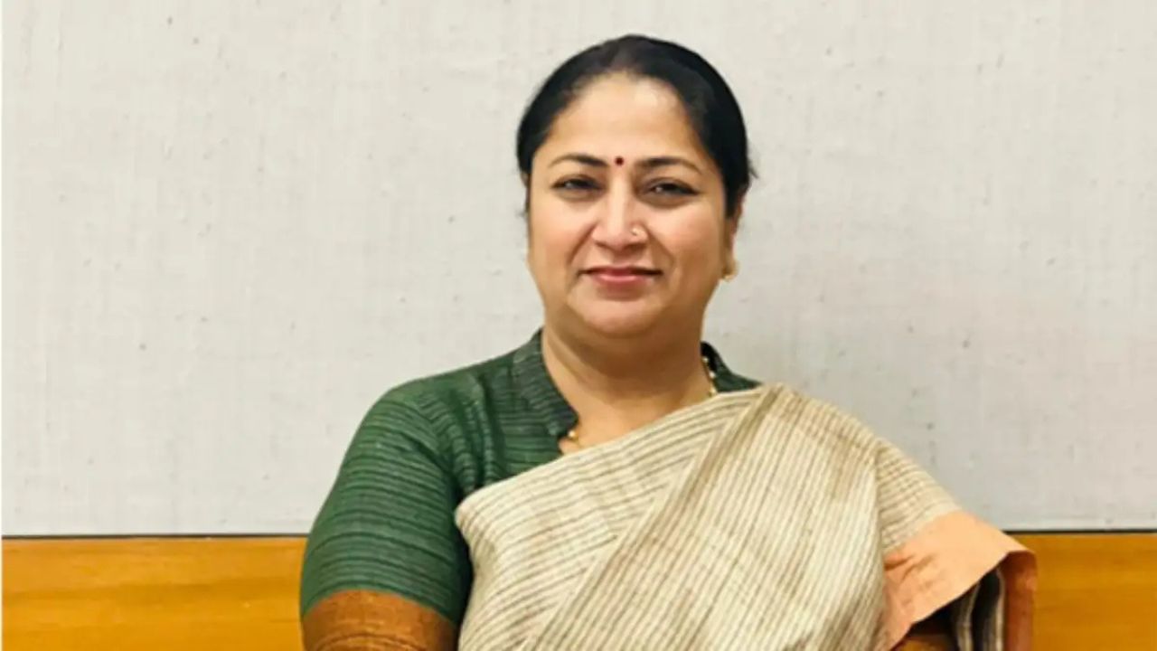 Delhi Cafes, Restaurants Open Till 4 AM For Football: CM Rekha Gupta