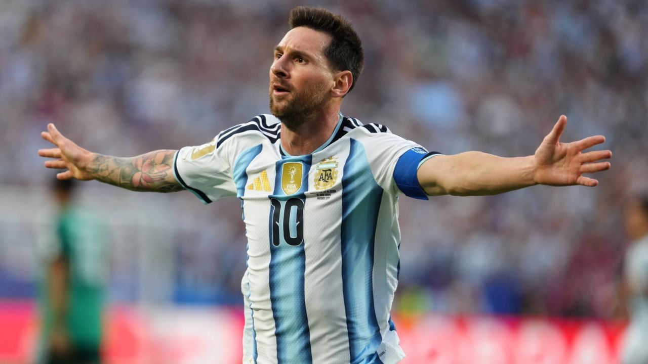 FIFA World Cup 2026: Durgapur sweet shop sells a life-size Messi statue out of Khoya and chocolate