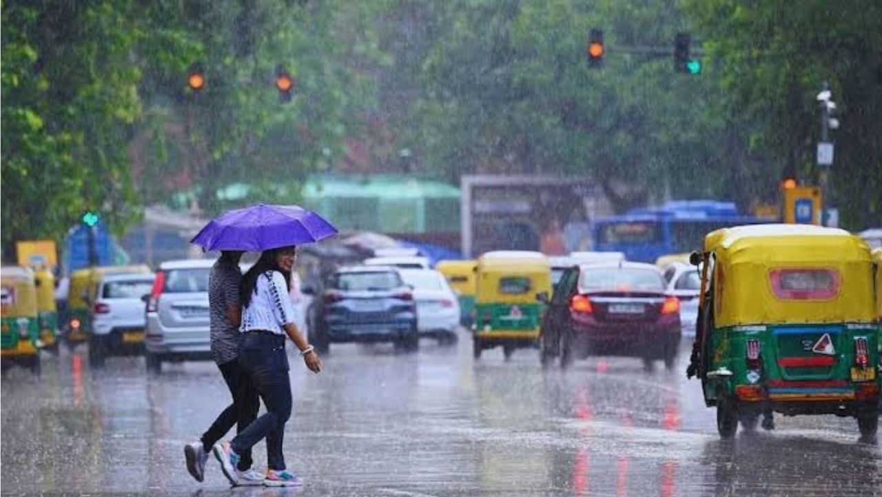 Weather Today July 18: IMD Forecasts Heavy Showers, Landslide Risk in Northern States