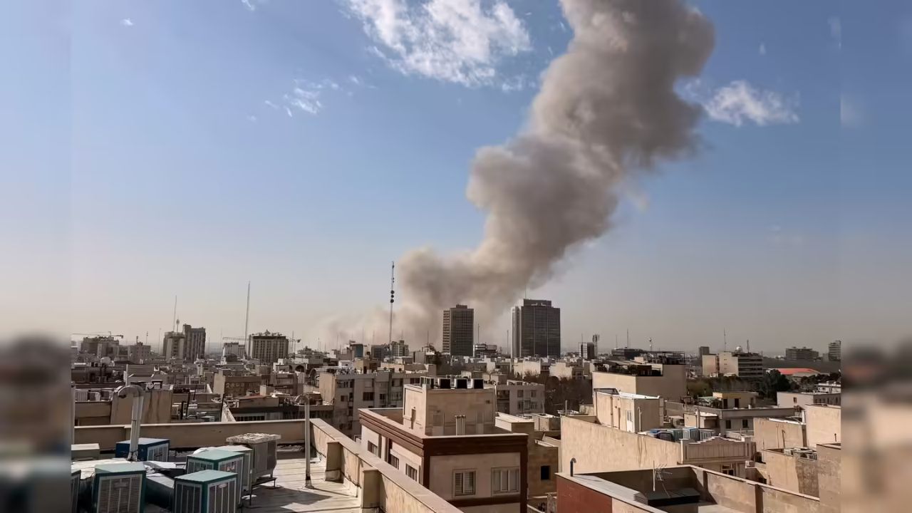 US-Iran War Update: US Launches Fresh Strikes, Iran Claims Attack on Base in Bahrain