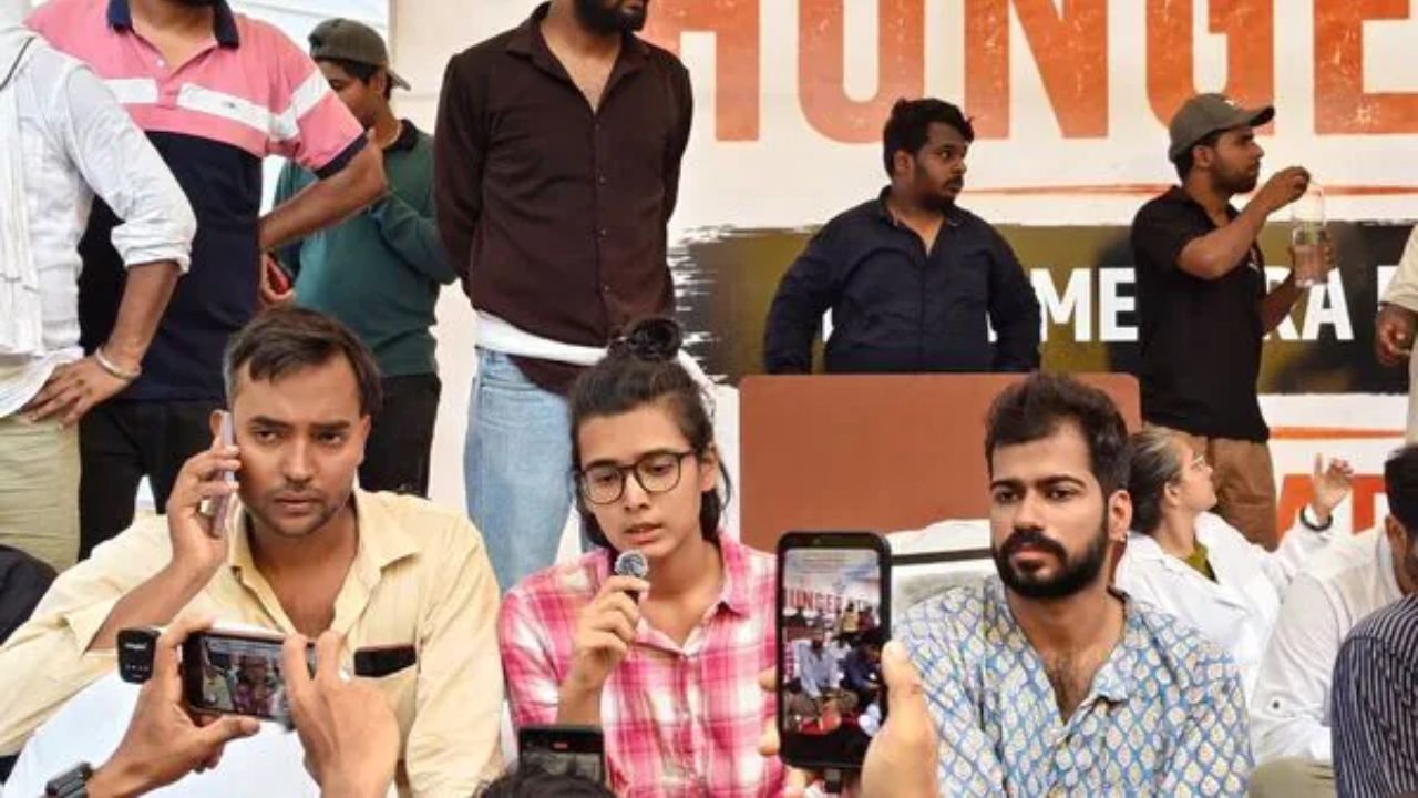 CJP ‘Chalo Sansad’ March: 3 students on hunger strike with Sonam Wangchuk end indefinite fast