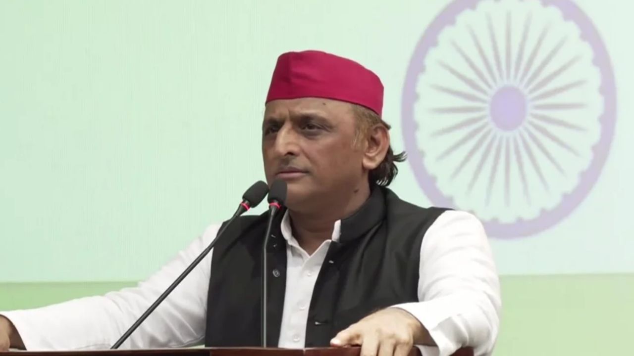 From Constitution to Farmers’ Crisis: Akhilesh Yadav Questions India’s Growth Model on Independence Day