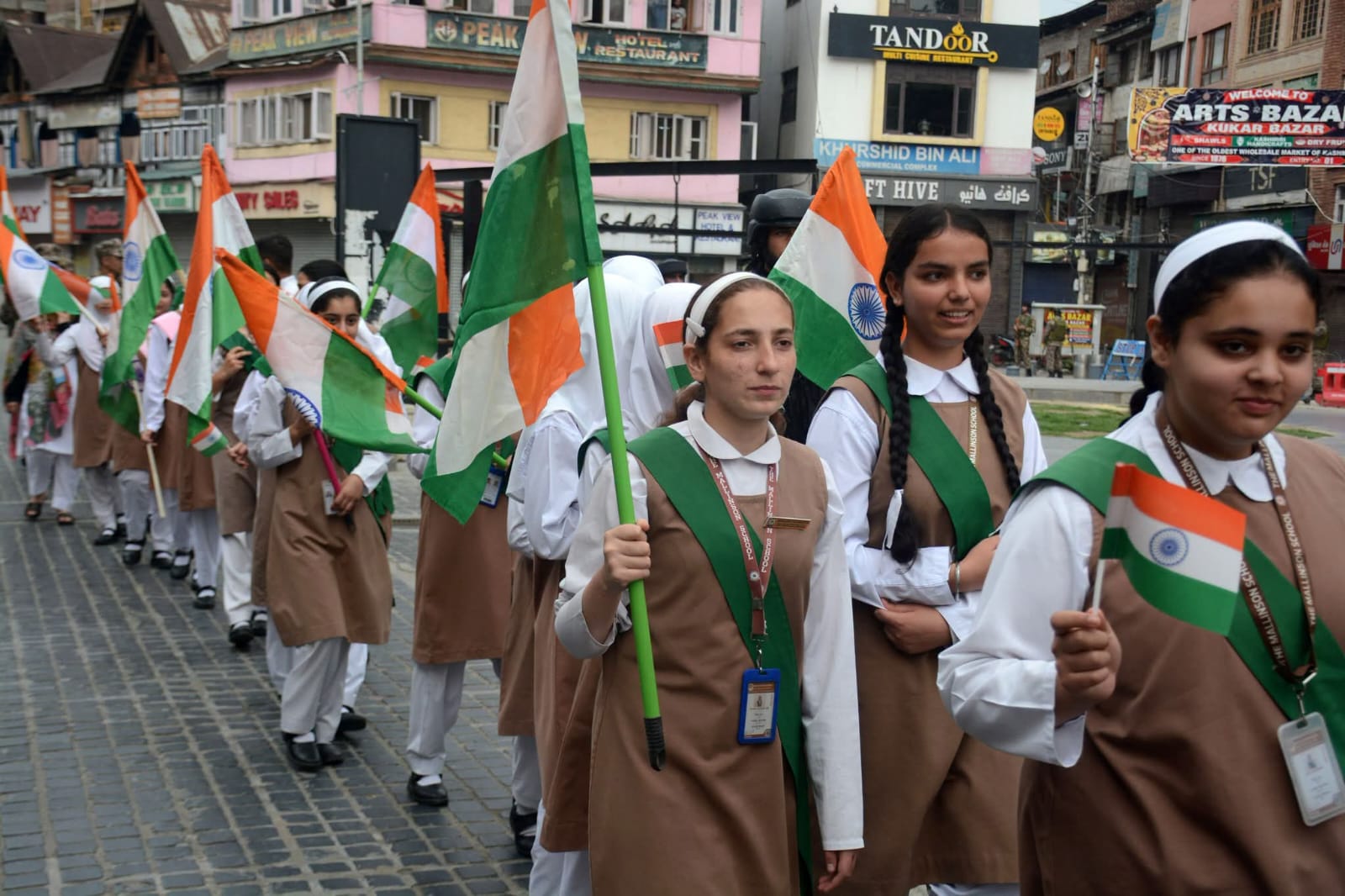 Srinagar Tiranga Rally: CRPF Personnel and Students March Through Lal Chowk Ahead of Independence Day 2026 Celebrations