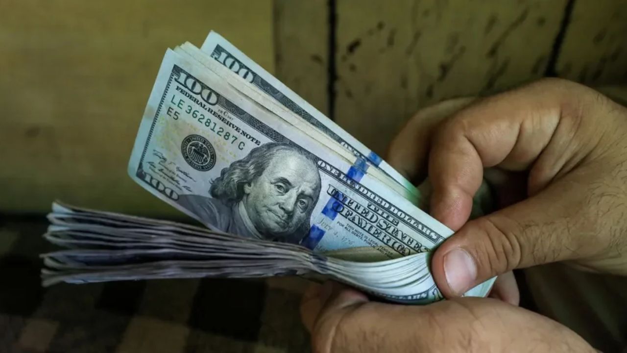 India Forex Reserves Rise $9.9 Billion To $716.9 Billion, Near Record High: RBI Data
