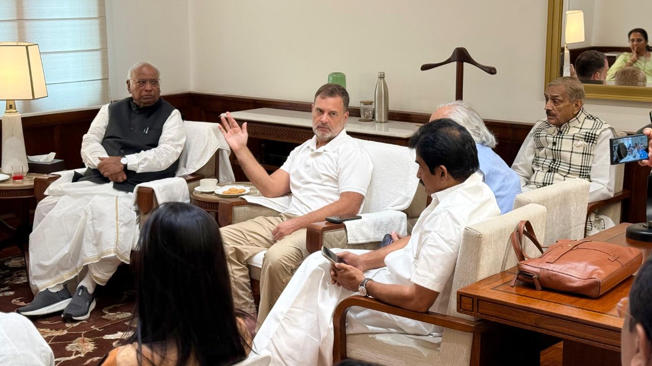 Karnataka Cabinet Expension: Congress High Command Approves 18 Names, To Be Announced Soon