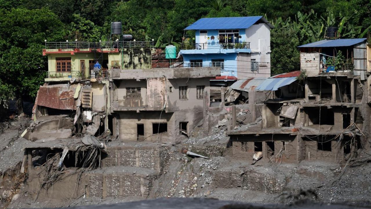 Nepal Floods: 270 Dead, Hundreds Missing As Himalayan Disaster Triggers Massive Rescue Operation