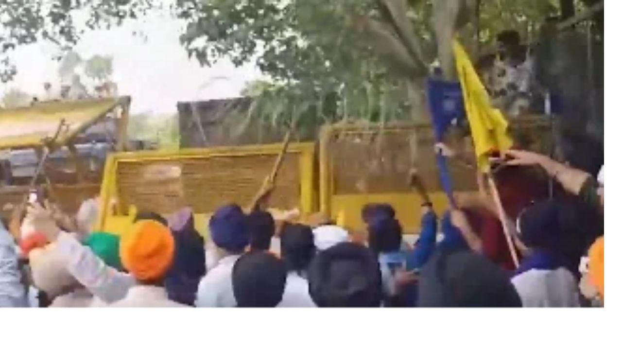 Punjab Bandi Sikh Protest Escalates: Police Use Tear Gas as Nihangs Attempt Chandigarh March