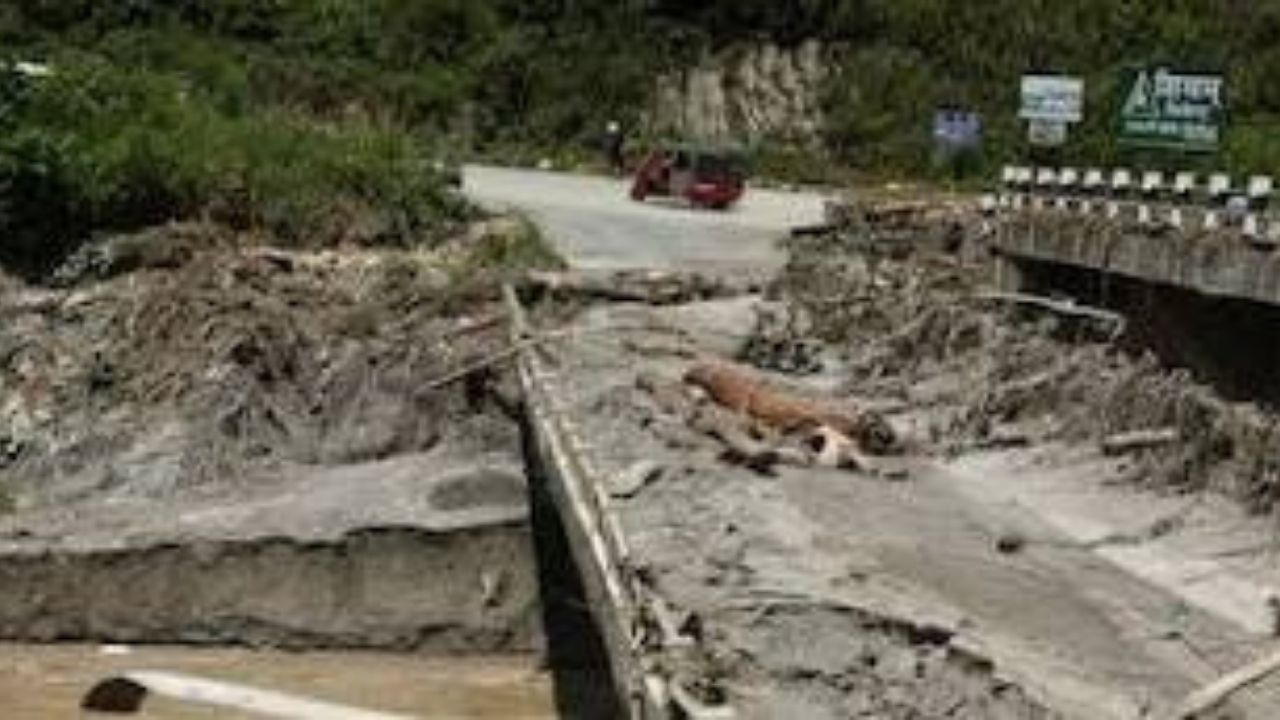 Miracle Rescue Amid Nepal Floods: Army Saves 350 People Trapped Underground, 100 Still Trapped