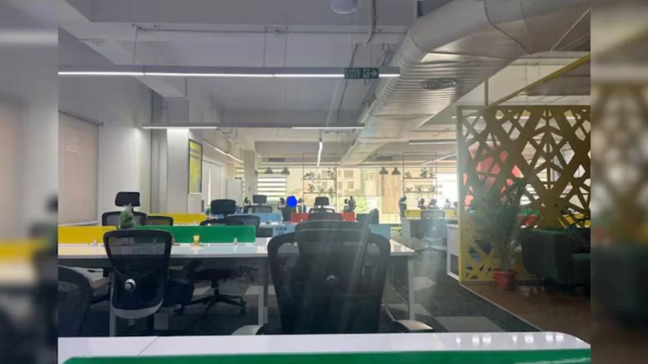 Office Empty at 10 AM! Bengaluru Entrepreneur Blames Traffic for Destroying Employee Productivity