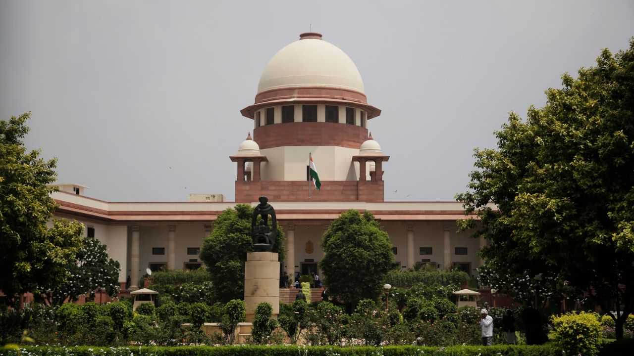 CJP, Oral Remarks And A PIL: Supreme Court Steps In, Centre, CBI And BCI Get Notice