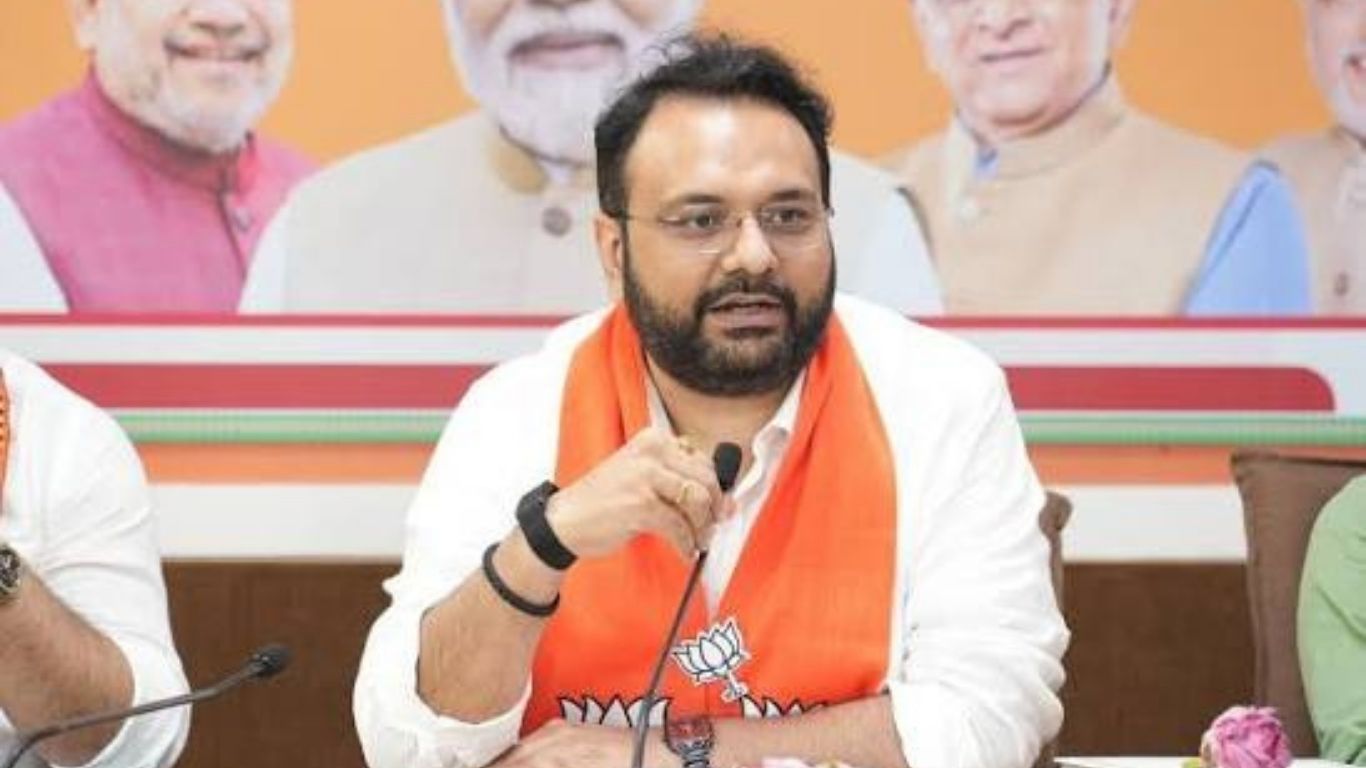 BJP’s Youth Push: Who Is Dr Hemang Joshi? The 35-Year-Old BJP Leader Chosen to Head BJYM