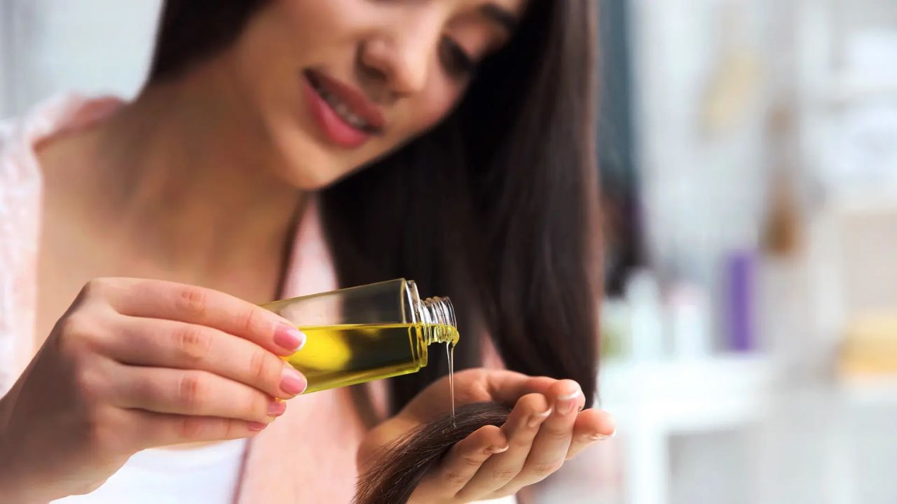 Does Oiling Make Hair Fall Worse During Monsoon? Myth or Fact? All You Need to Know