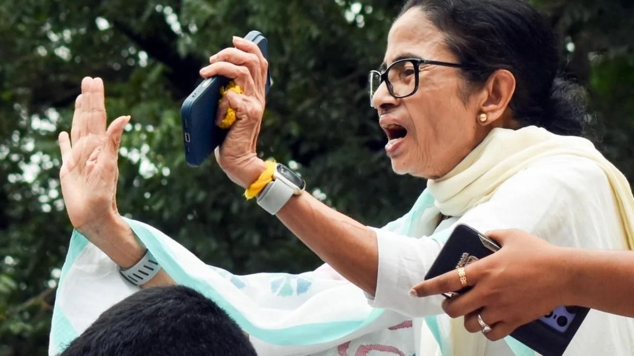 FIR Against Mamata Banerjee Over Alleged Violation Of Calcutta HC Order During TMC Student Rally