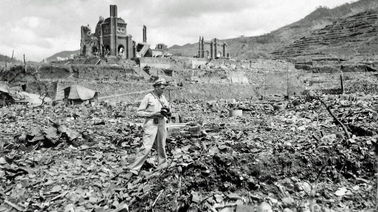 11:02 AM, August 9, 1945: The 60 Seconds That Destroyed Nagasaki and Changed Humanity Forever