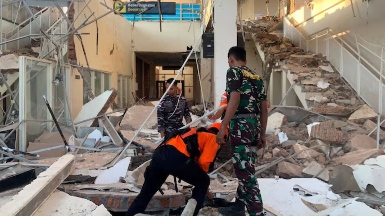 Indonesia Shaken by Deadly 7.7 Magnitude Earthquake: 38 Killed, Rescue Race Begins