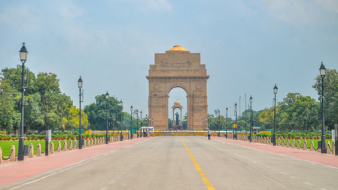 Delhi Air Quality Worsens As Monsoon Retreats, AQI Climbs To 169