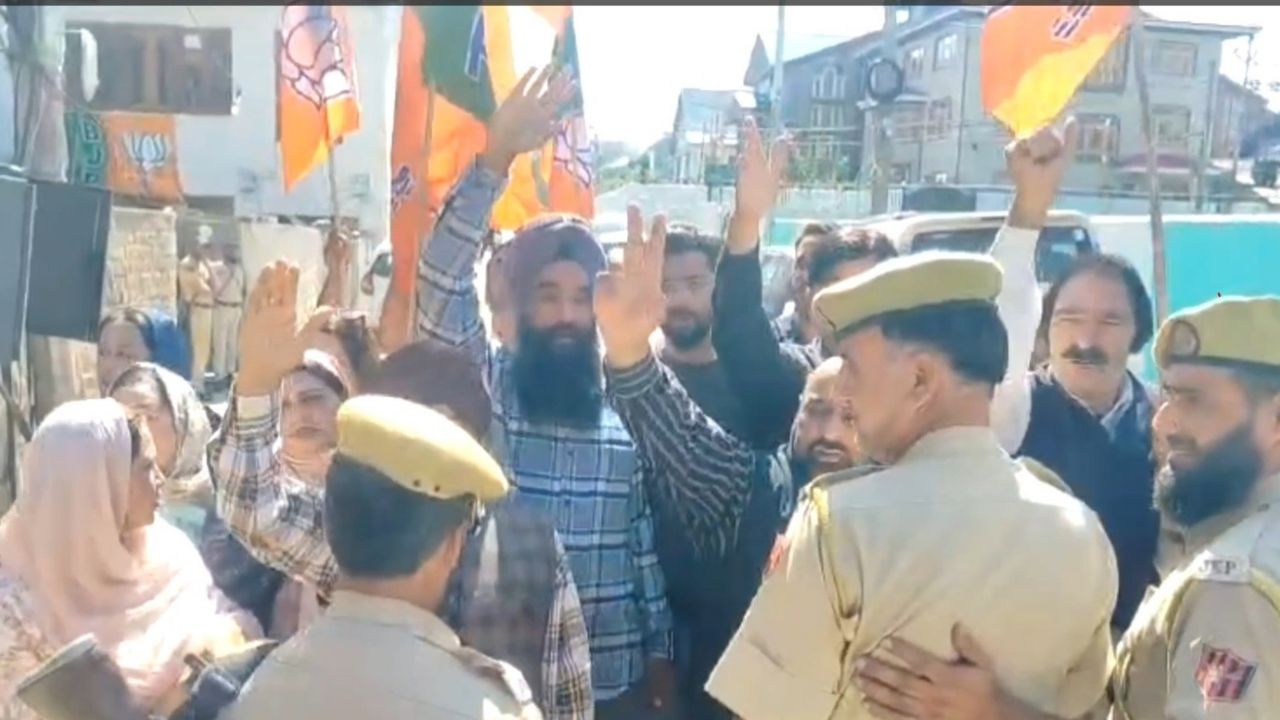 JK Politics Heats Up As BJP Workers Protest NC’s Historical Position Debate