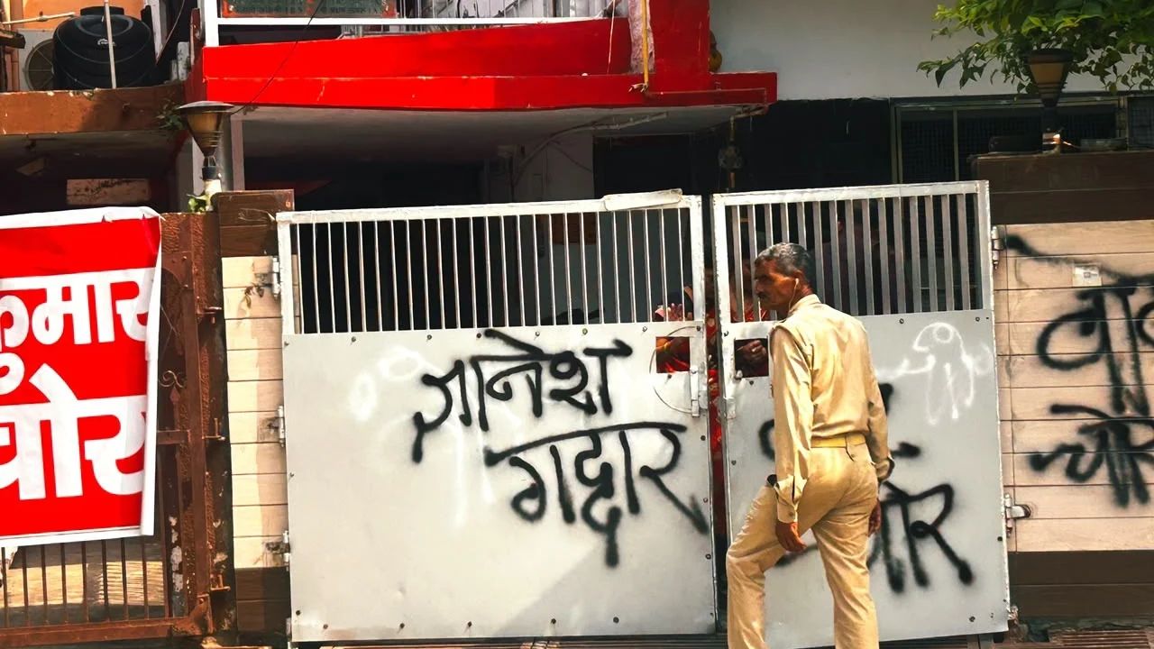 SIR Row Escalates as Congress Protest Reaches CEC Gyanesh Kumar’s Agra Residence