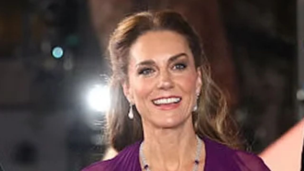 Princess Kate Stuns at Digger Premiere Wearing Diana’s Jewellery and Queen Mother’s 103-Year-Old Necklace