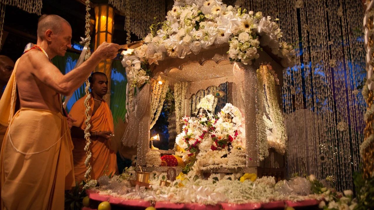 Janmashtami 2026: From Water Dahi-Handi To Divine Footprints, India Celebrates Krishna’s Birth In A Thousand Colours