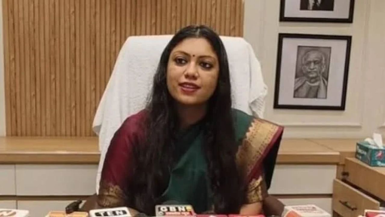 Noida DM Medha Roopam Takes NSA Detention Battle To Supreme Court Over Rs 5 Lakh Row