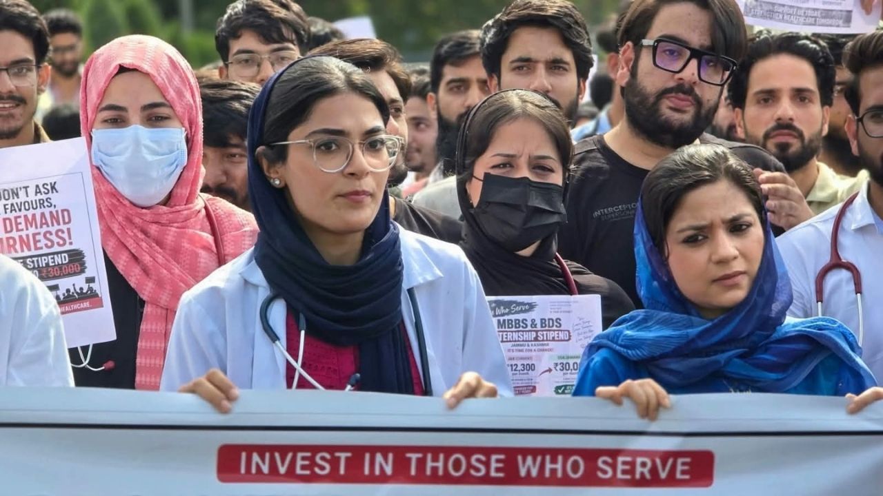Iltija Mufti Backs GMC Srinagar Interns As Stipend Protest Intensifies In J&K