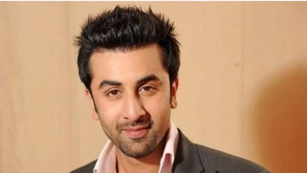 “You’re Talking Too Much”: Ranbir Kapoor’s Candid Exchange With Photographer Caught on Camera