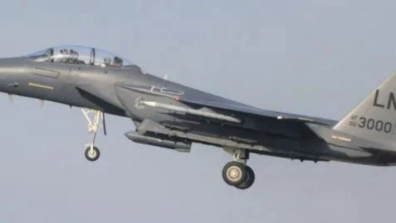 New footage shows how US commandos saved downed F-15E crew from Iran
