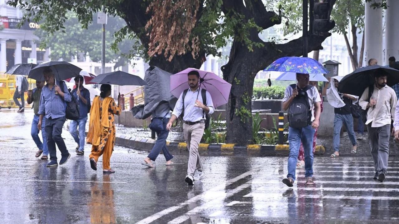 IMD Rain Alert: Monsoon Exit Delayed? Heavy Rain Warning Issued for 15+ States