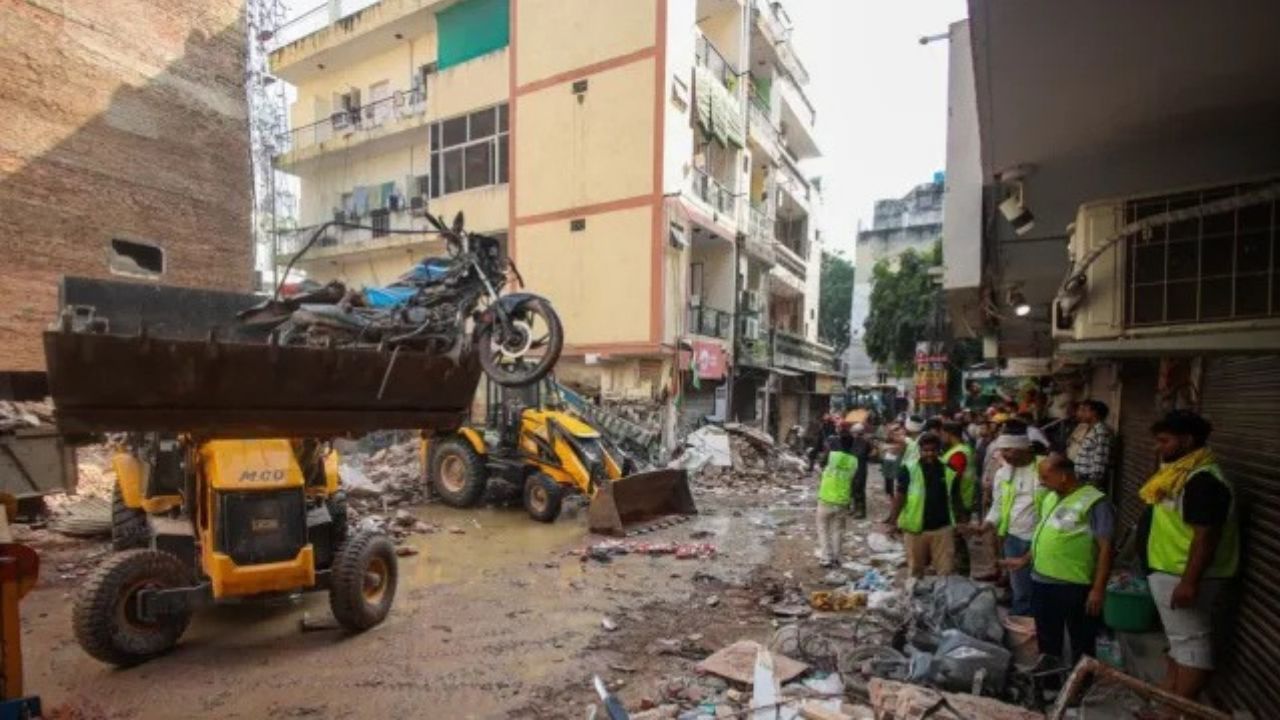330 Calls, 30 Deaths in 9 Months: Delhi’s Shocking Building Safety Reality Exposed