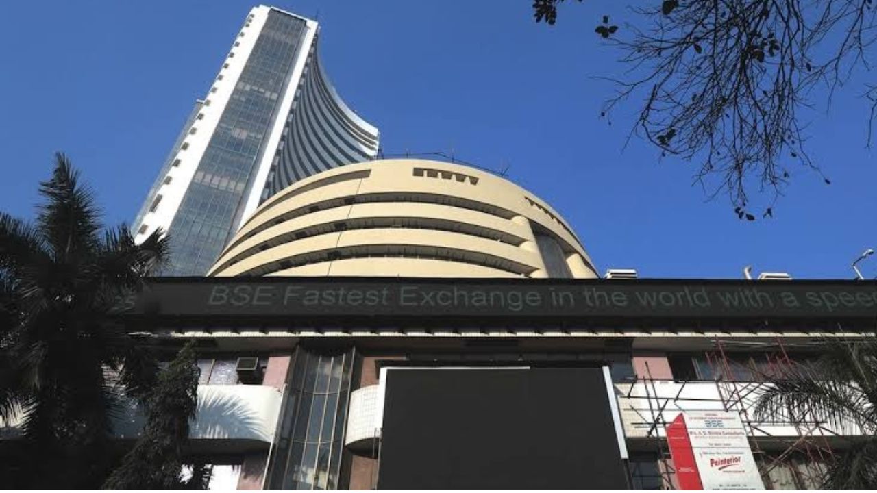 Stock Market Today: Sensex Jumps 300 Points, Rupee Hits 2-Month High; ICICI Bank, HDFC Bank & SBI Stocks In Focus