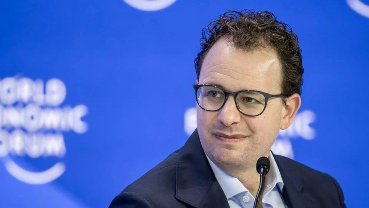 Could AI Really Kill Humans? Anthropic CEO Dario Amodei Warns About A Future Where AI Goes Out Of Control