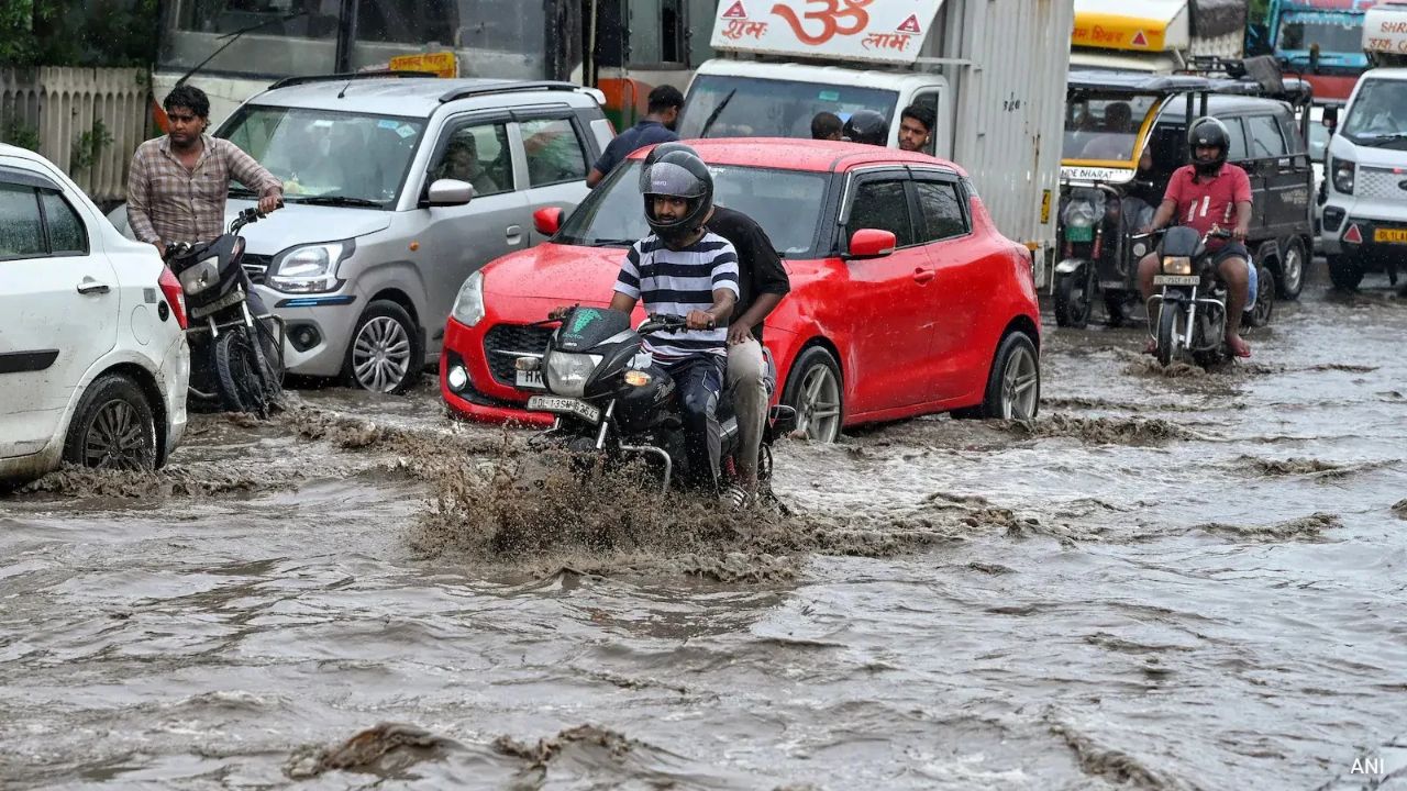 Weather Update: Rain Returns After Cool Spell, IMD Issues Alert for 16 States