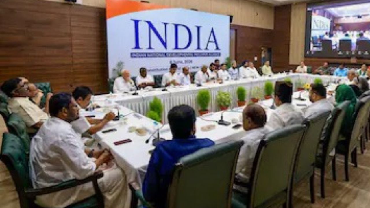 INDIA Bloc Meeting Live: Opposition Leaders Discuss SIR Row, CEC Gyanesh Kumar Issue and Future Strategy