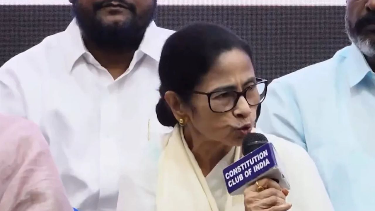 ‘Remove Gyanesh Kumar’: Mamata Banerjee’s Big Demand at INDIA Bloc Meet Over SIR Row