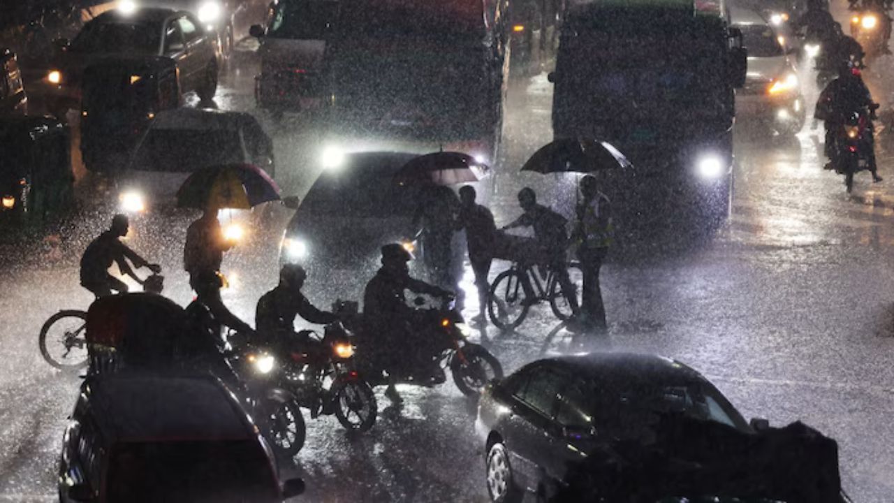 Lights Out, Lives at Risk: Bangladesh’s Energy Crisis Hits Hospitals, Homes and Industry