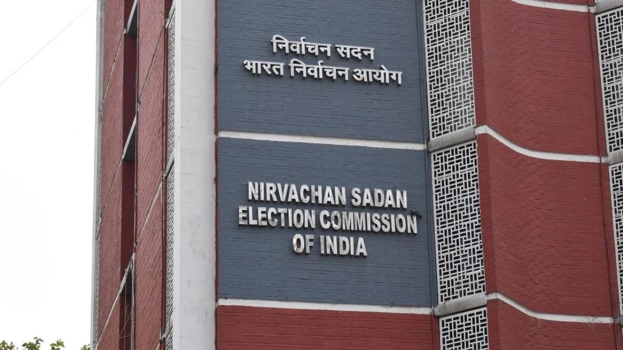 Election Commission Responds to SIR Controversy, Denies Internal Differences Among Members