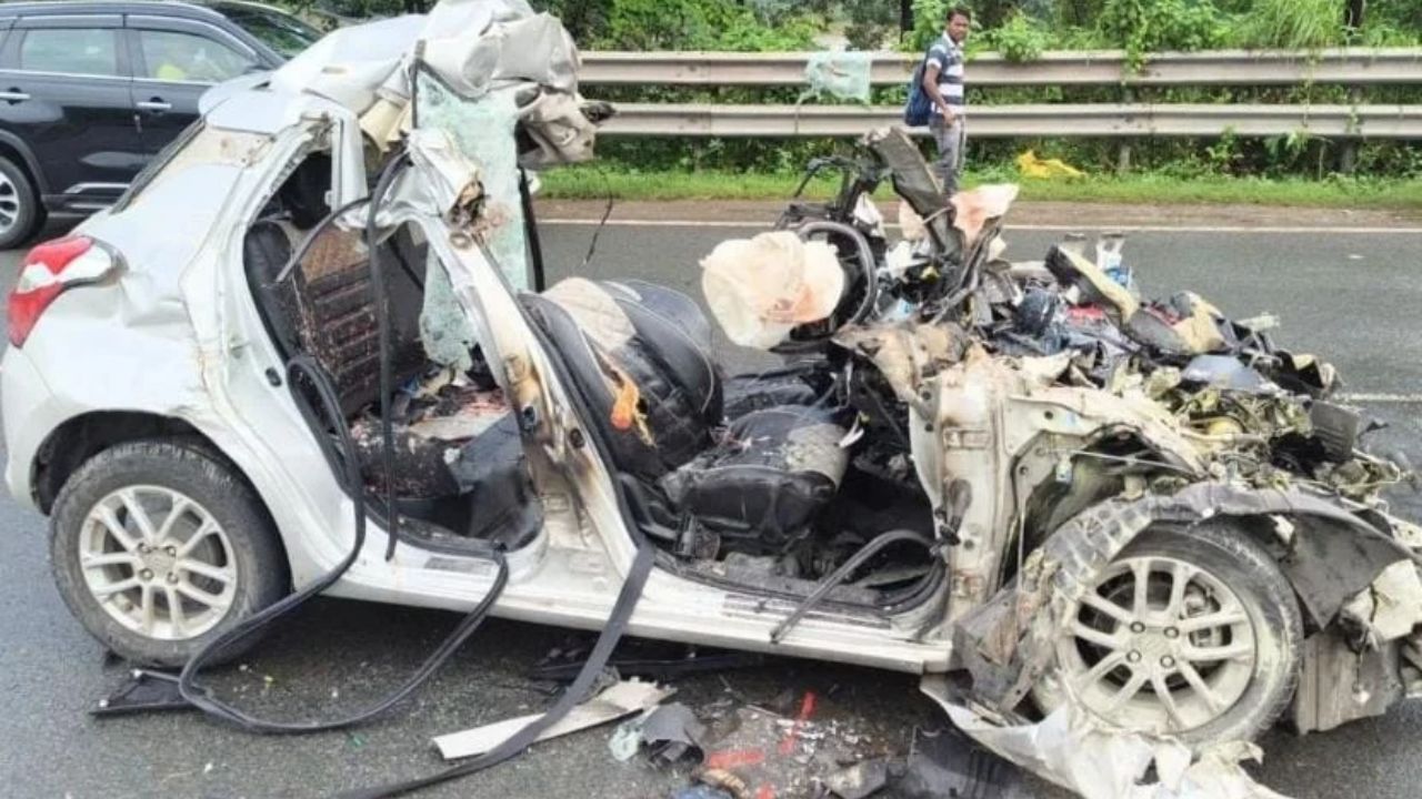 Jharkhand Minister Dipika Pandey’s Daughter Among 4 Killed in Jamshedpur Crash: Speeding Car Rams Parked Truck