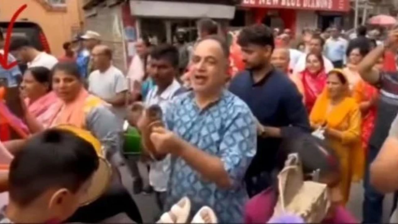 Srinagar Celebrates Janmashtami With Traditional Jhanki Procession, Reviving Kashmir’s Krishna Legacy