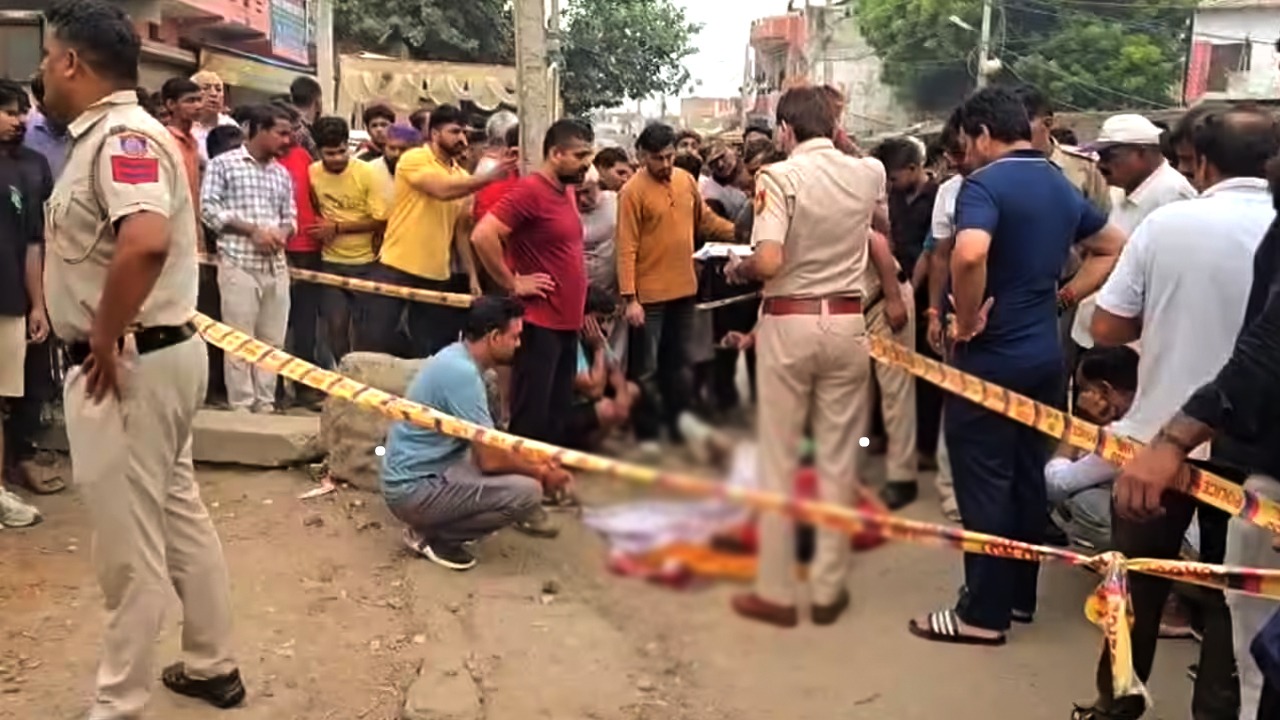 7:15 AM Attack! Delhi Property Dealer Shot Multiple Times, Family Demands Justice